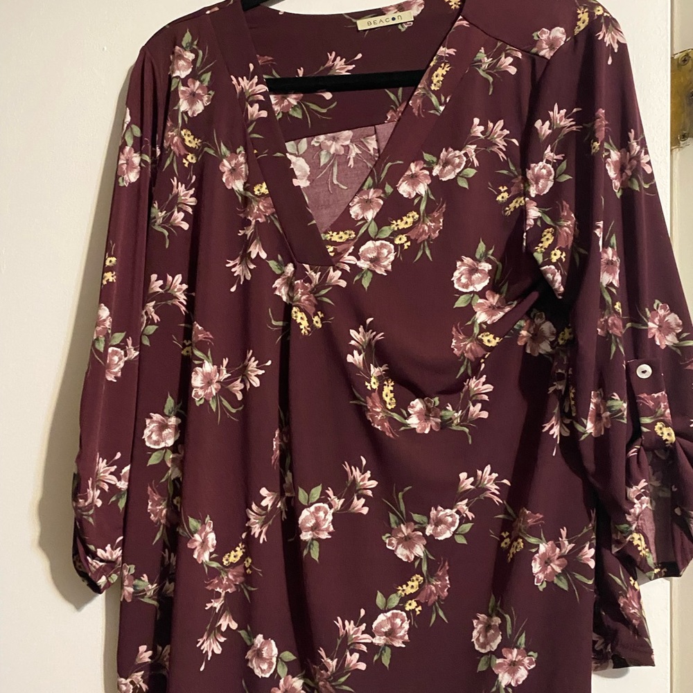 Patty Roll Tab Knit Top